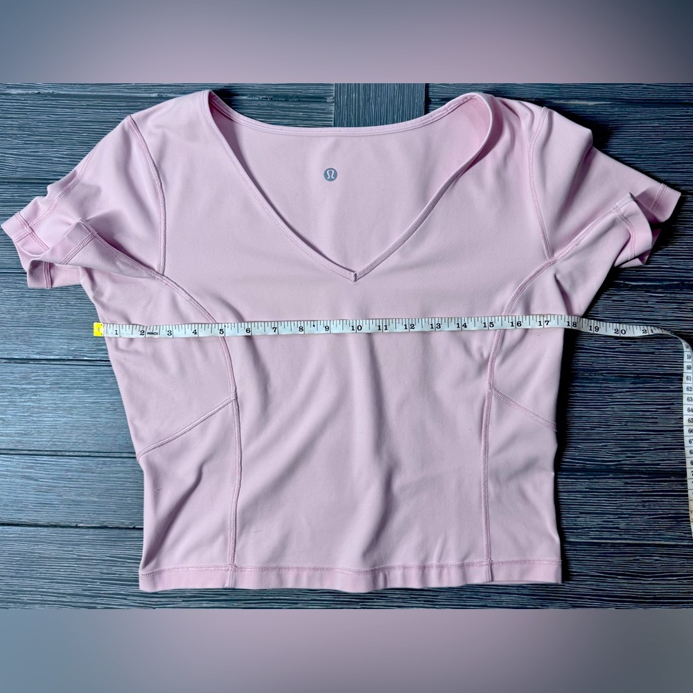 Lululemon Women's Nulu Cropped SS Slim Yoga Short Sleeve Shirt Pink Size M/L
